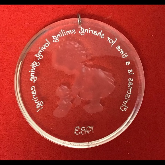 Hallmark “Holiday Highlights” Acrylic Ornament - Picture 3 of 5